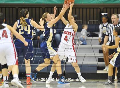 Thumbnail 3 in Bonita Vista vs Imperial (CIF SDS D2 Final) photogallery.