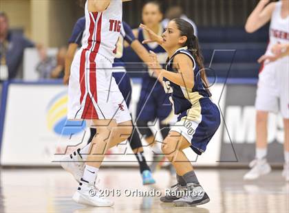 Thumbnail 3 in Bonita Vista vs Imperial (CIF SDS D2 Final) photogallery.