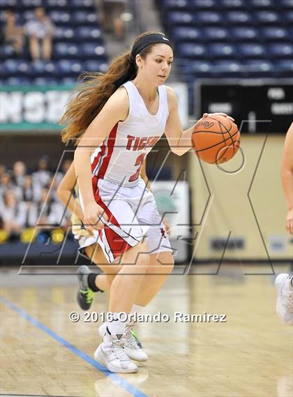 Thumbnail 3 in Bonita Vista vs Imperial (CIF SDS D2 Final) photogallery.