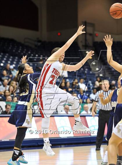 Thumbnail 2 in Bonita Vista vs Imperial (CIF SDS D2 Final) photogallery.
