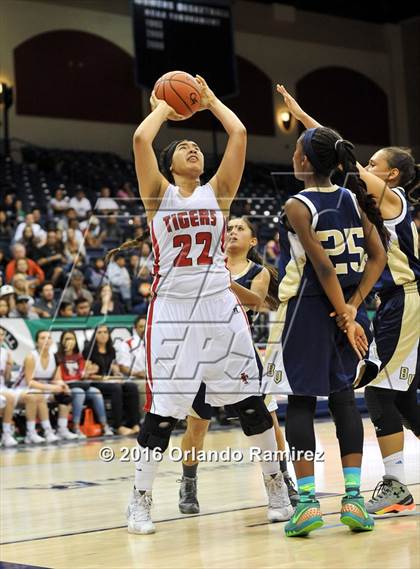 Thumbnail 1 in Bonita Vista vs Imperial (CIF SDS D2 Final) photogallery.