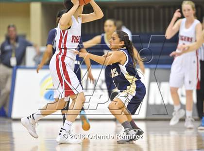 Thumbnail 2 in Bonita Vista vs Imperial (CIF SDS D2 Final) photogallery.