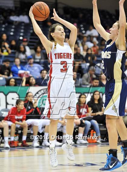 Thumbnail 3 in Bonita Vista vs Imperial (CIF SDS D2 Final) photogallery.