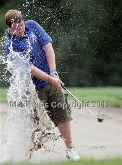 Thumbnail 3 in Roosevelt Invitational photogallery.
