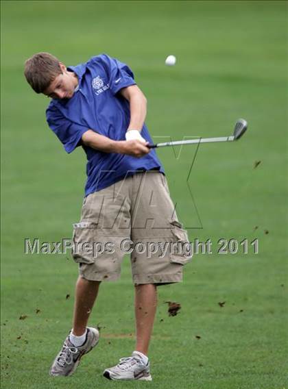 Thumbnail 3 in Roosevelt Invitational photogallery.