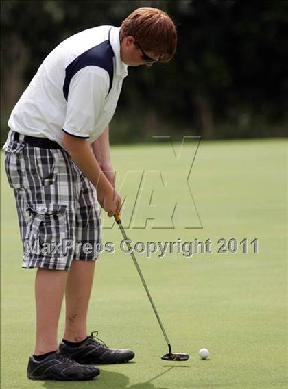 Thumbnail 3 in Roosevelt Invitational photogallery.