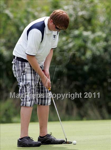Thumbnail 3 in Roosevelt Invitational photogallery.