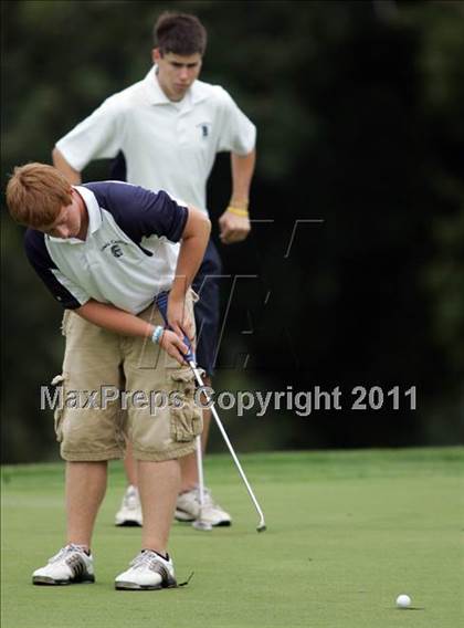 Thumbnail 3 in Roosevelt Invitational photogallery.