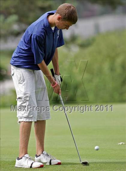Thumbnail 3 in Roosevelt Invitational photogallery.