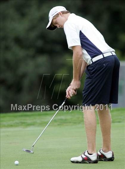 Thumbnail 3 in Roosevelt Invitational photogallery.