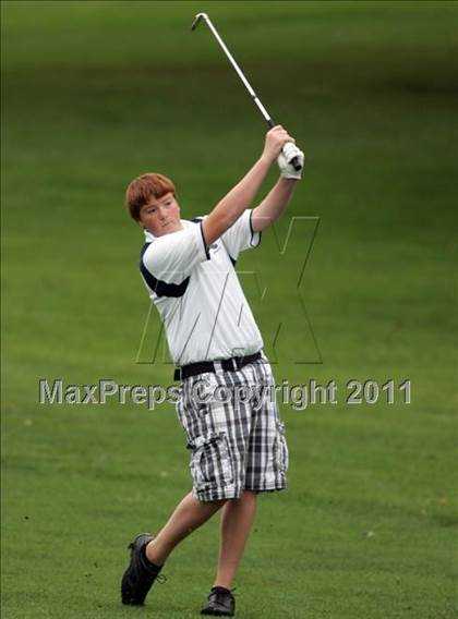 Thumbnail 3 in Roosevelt Invitational photogallery.