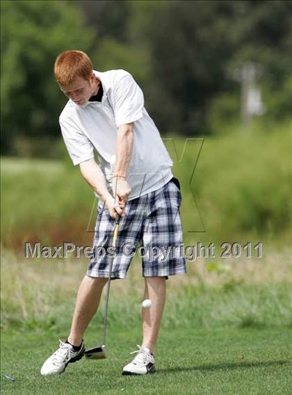 Thumbnail 3 in Roosevelt Invitational photogallery.