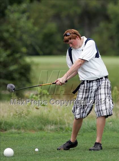Thumbnail 3 in Roosevelt Invitational photogallery.