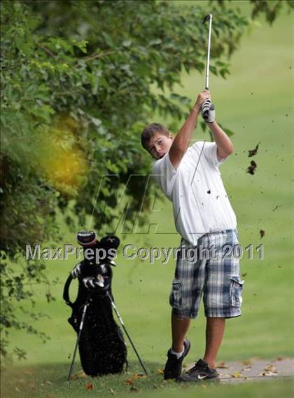 Thumbnail 3 in Roosevelt Invitational photogallery.