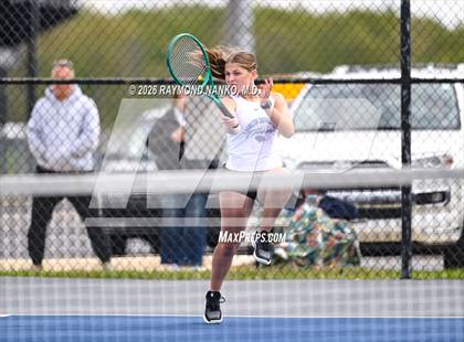 Thumbnail 1 in Hamilton Southeastern vs Delta (Delta Invitational) photogallery.