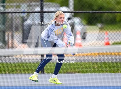 Thumbnail 3 in Hamilton Southeastern vs Delta (Delta Invitational) photogallery.