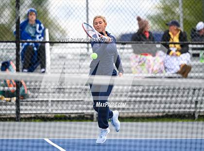 Thumbnail 3 in Hamilton Southeastern vs Delta (Delta Invitational) photogallery.