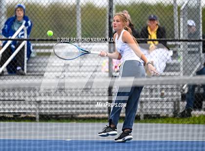 Thumbnail 2 in Hamilton Southeastern vs Delta (Delta Invitational) photogallery.