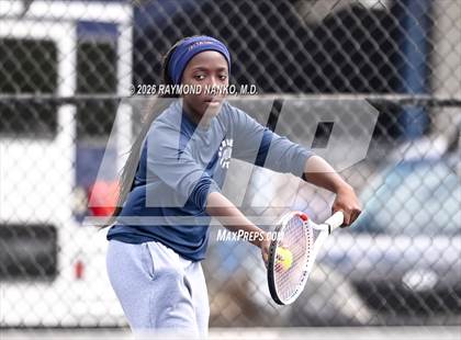 Thumbnail 2 in Hamilton Southeastern vs Delta (Delta Invitational) photogallery.