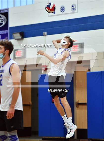 Thumbnail 2 in Williamsville North @ Frontier photogallery.