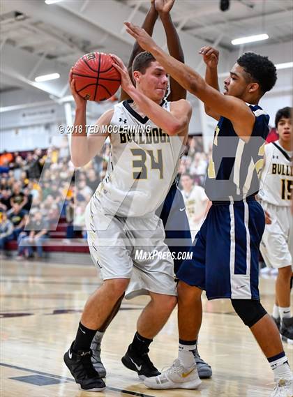 Thumbnail 1 in Quitman vs. Marked Tree (AAA 2A 1st Round Playoff) photogallery.