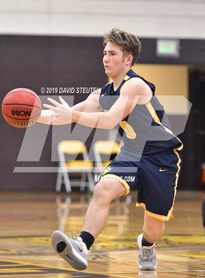 Thumbnail 3 in Kennedy vs. Nevada Union (55th Mel Good Holiday Classic) photogallery.