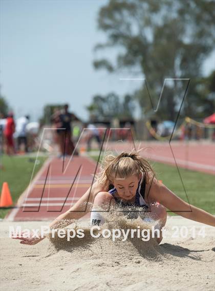 Thumbnail 2 in Mt. Carmel Invitational (Girls Events) photogallery.
