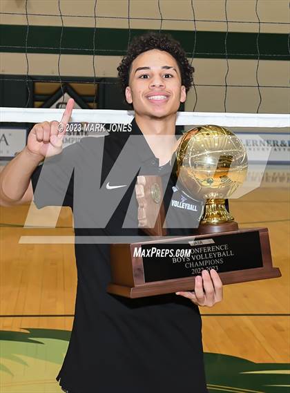 Thumbnail 2 in Deer Valley vs. Northwest Christian (AIA 4A Final - Awards) photogallery.