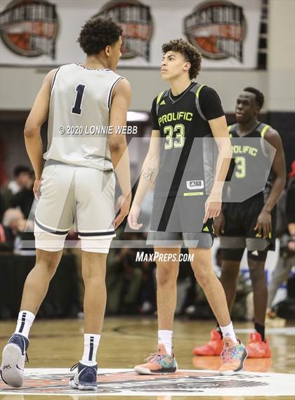 Thumbnail 2 in Prolific Prep vs La Lumiere (Spalding Hoophall Classic) photogallery.