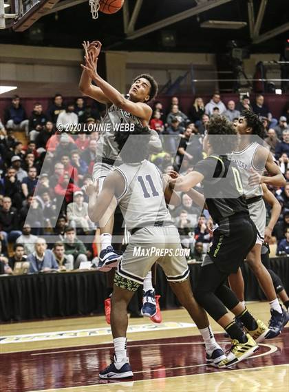 Thumbnail 3 in Prolific Prep vs La Lumiere (Spalding Hoophall Classic) photogallery.