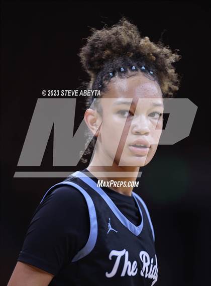 Thumbnail 2 in Riverdale Ridge vs. D'Evelyn (CHSAA 4A Great 8) photogallery.