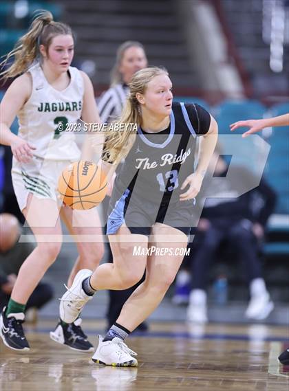 Thumbnail 3 in Riverdale Ridge vs. D'Evelyn (CHSAA 4A Great 8) photogallery.