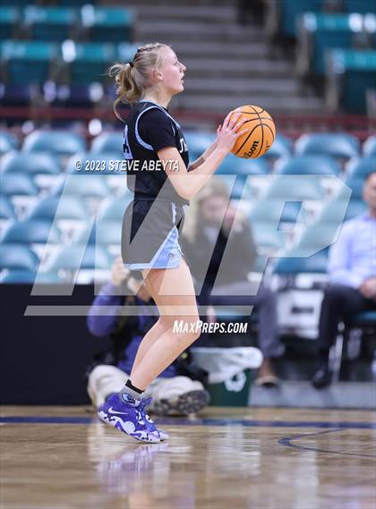 Thumbnail 1 in Riverdale Ridge vs. D'Evelyn (CHSAA 4A Great 8) photogallery.