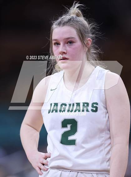 Thumbnail 3 in Riverdale Ridge vs. D'Evelyn (CHSAA 4A Great 8) photogallery.