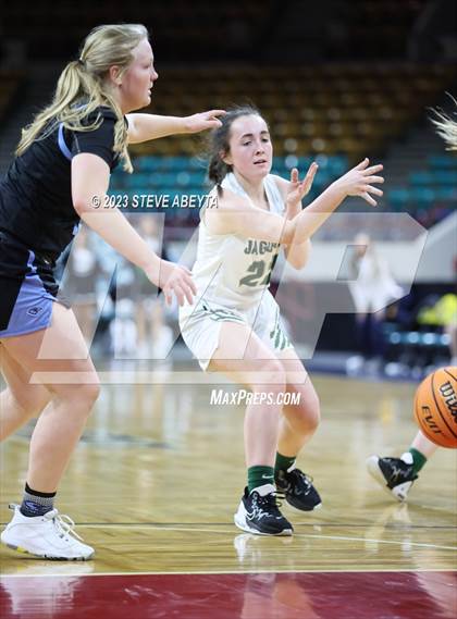 Thumbnail 1 in Riverdale Ridge vs. D'Evelyn (CHSAA 4A Great 8) photogallery.