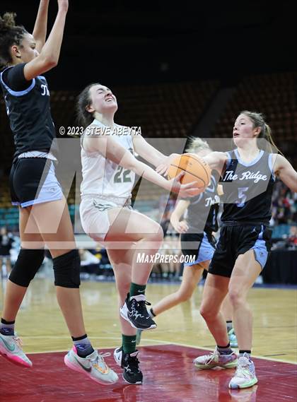 Thumbnail 2 in Riverdale Ridge vs. D'Evelyn (CHSAA 4A Great 8) photogallery.