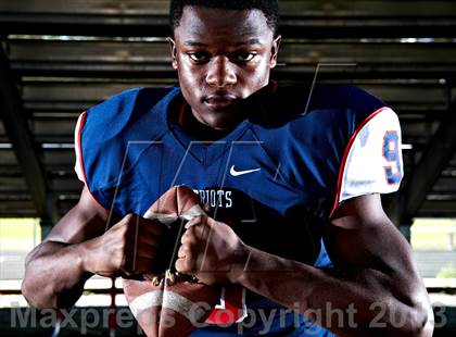 Thumbnail 1 in Sandy Creek (Preseason Top 25 Photo Shoot) photogallery.