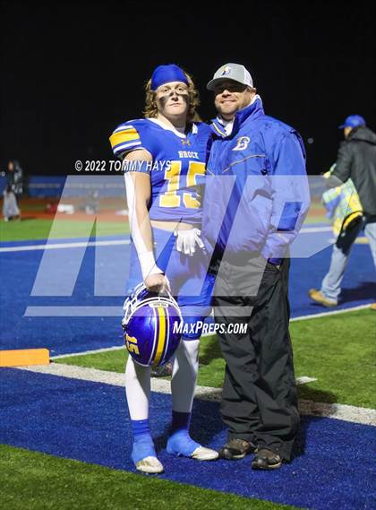 Thumbnail 3 in Ponder @ Brock photogallery.