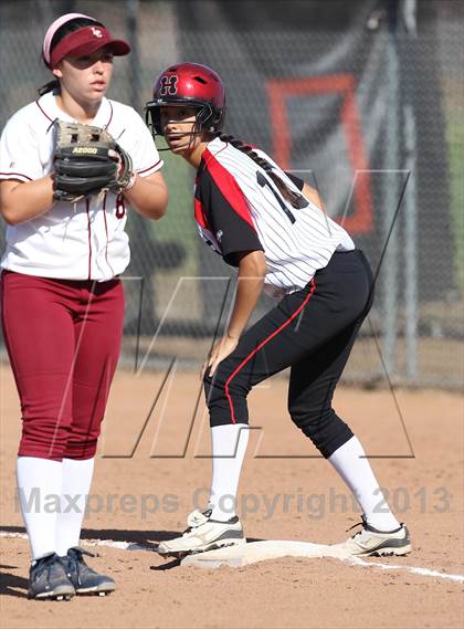 Thumbnail 1 in La Canada vs. Hart (T.O. Tournament) photogallery.