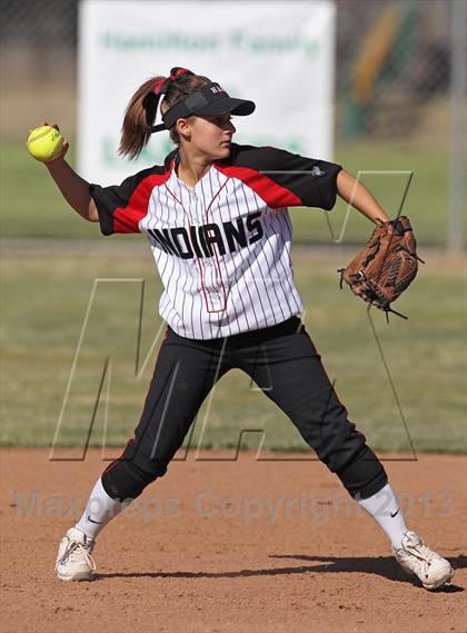 Thumbnail 1 in La Canada vs. Hart (T.O. Tournament) photogallery.