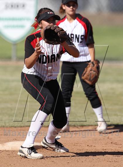 Thumbnail 2 in La Canada vs. Hart (T.O. Tournament) photogallery.