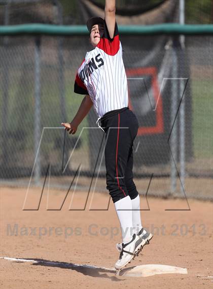 Thumbnail 2 in La Canada vs. Hart (T.O. Tournament) photogallery.