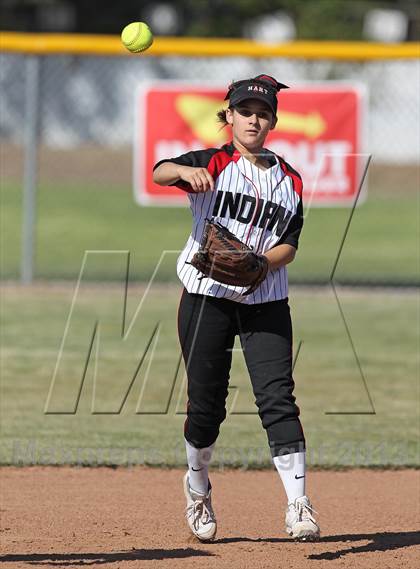 Thumbnail 2 in La Canada vs. Hart (T.O. Tournament) photogallery.