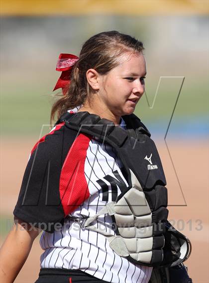 Thumbnail 3 in La Canada vs. Hart (T.O. Tournament) photogallery.