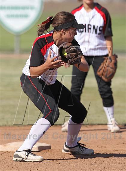 Thumbnail 1 in La Canada vs. Hart (T.O. Tournament) photogallery.