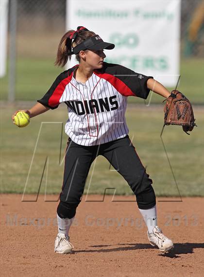 Thumbnail 3 in La Canada vs. Hart (T.O. Tournament) photogallery.