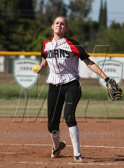 Thumbnail 1 in La Canada vs. Hart (T.O. Tournament) photogallery.