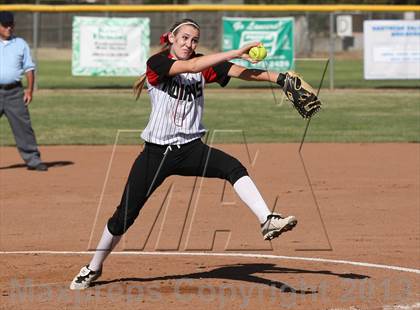 Thumbnail 2 in La Canada vs. Hart (T.O. Tournament) photogallery.
