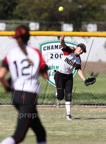 Thumbnail 3 in La Canada vs. Hart (T.O. Tournament) photogallery.