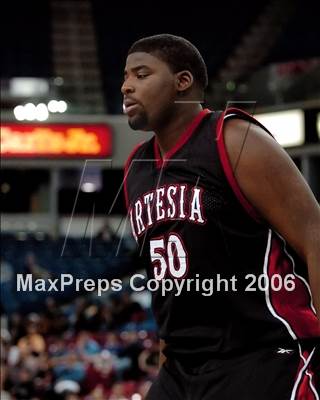 Thumbnail 3 in Artesia vs. St. Mary's (CIF State D3 Final) photogallery.